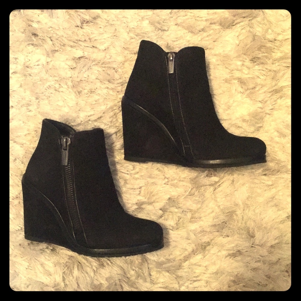 VINCE Camuto